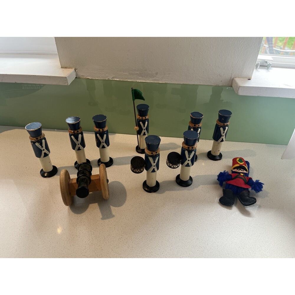 Rare Lot Of 9 Handmade Wooden Toy Soldiers with Cannon